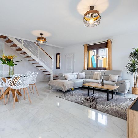 Villa With 4 Bedrooms And Private Heated Pool San Miguel de Abona Extérieur photo